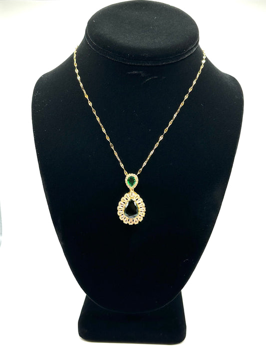 Emerald green pendant Necklace